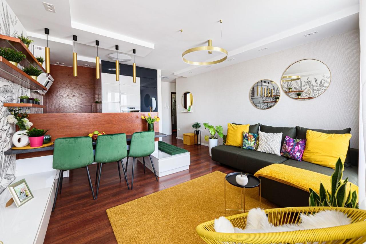 Hid19 Apartman Gyor Belvaros-Free Parking-Terrace Az Rq Vizi Elmenypark Es Gyogyfuerdonel Zewnętrze zdjęcie