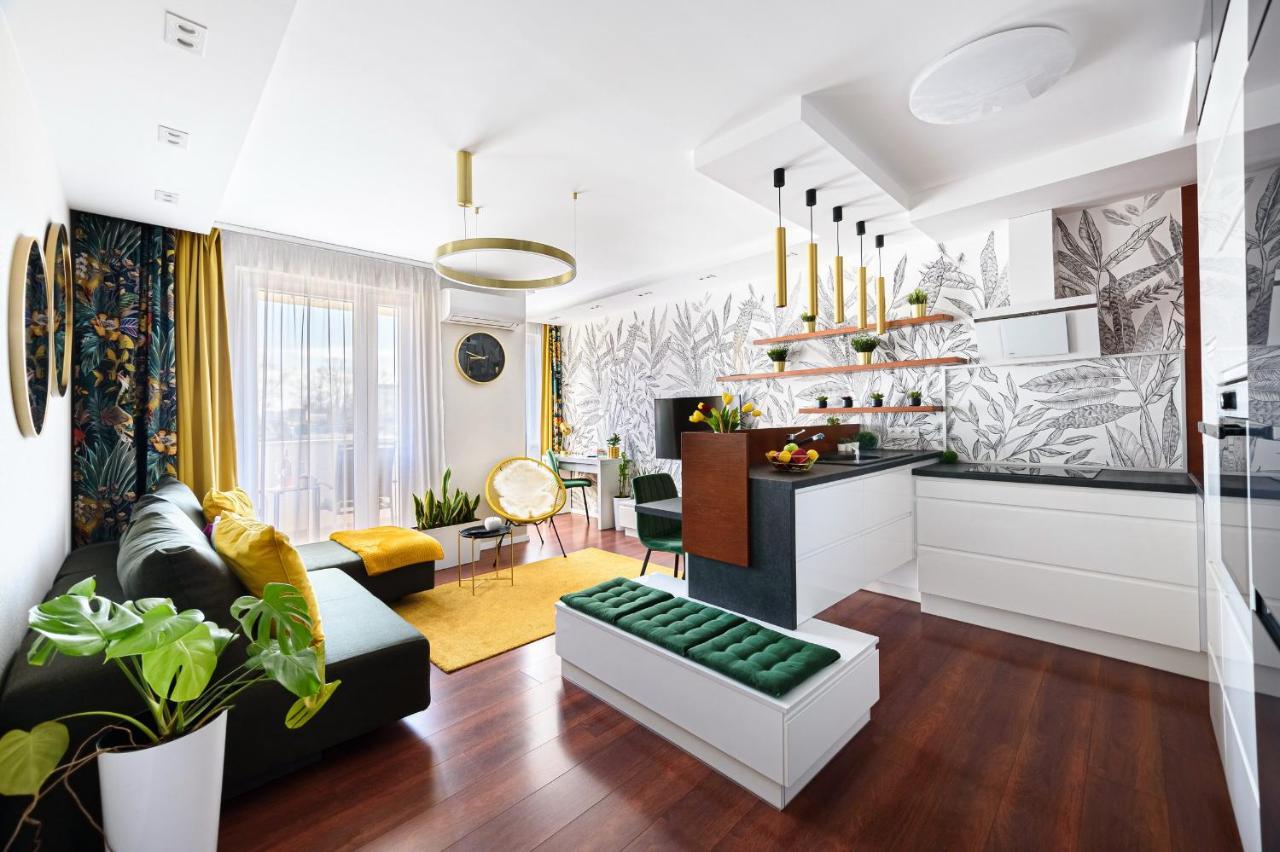 Hid19 Apartman Gyor Belvaros-Free Parking-Terrace Az Rq Vizi Elmenypark Es Gyogyfuerdonel Zewnętrze zdjęcie