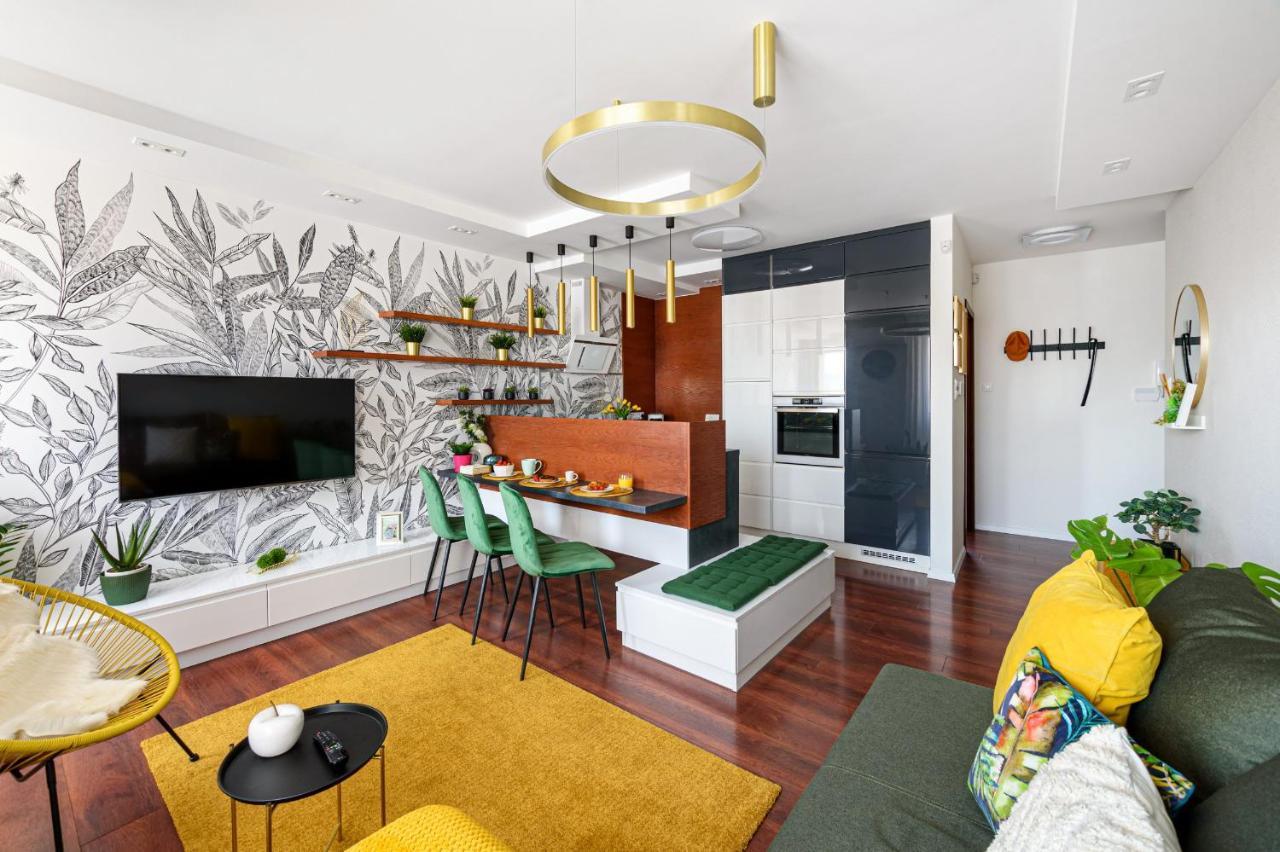Hid19 Apartman Gyor Belvaros-Free Parking-Terrace Az Rq Vizi Elmenypark Es Gyogyfuerdonel Zewnętrze zdjęcie
