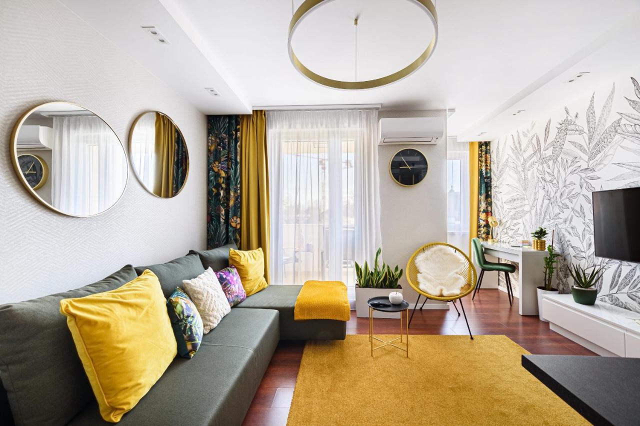 Hid19 Apartman Gyor Belvaros-Free Parking-Terrace Az Rq Vizi Elmenypark Es Gyogyfuerdonel Zewnętrze zdjęcie